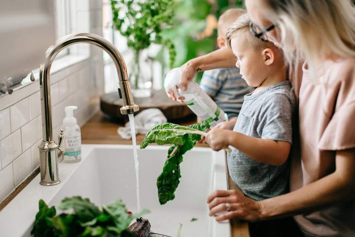 featured image: The Perfect Produce Wash
