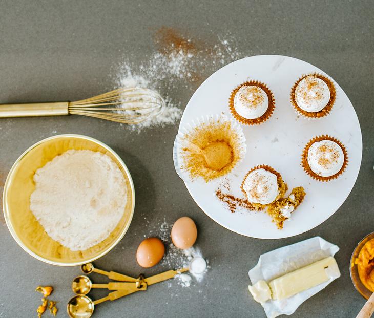 featured image: Our Favorite Healthy Thanksgiving Sides & Desserts