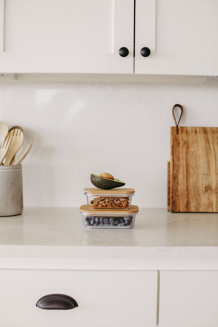 featured image: How to Keep Fruit and Veggies Fresher Longer