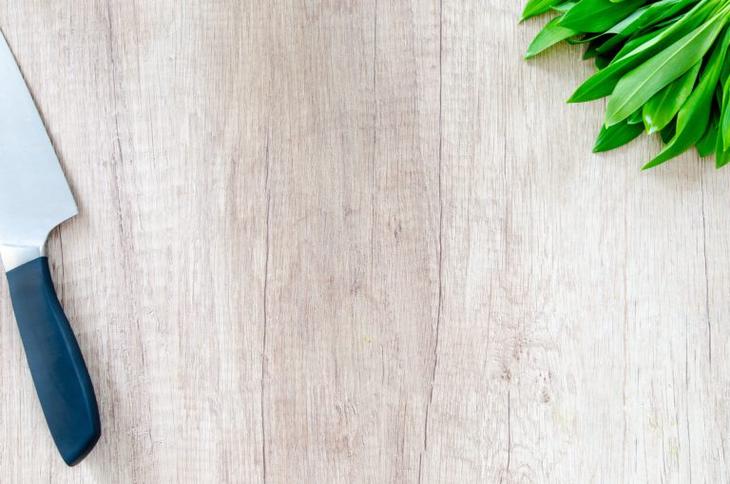 featured image: How to Clean and Disinfect Cutting Boards Naturally