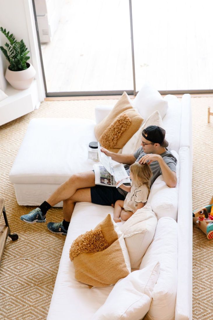 featured image: How To Commit To A #DigitalDetox